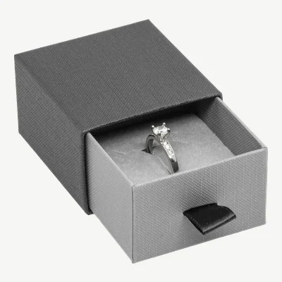 Schiebeschachtel 55 × 50 × 32 mm, geöffnet, Dunkelgrau/Hellgrau, mit Ring in der Einlage